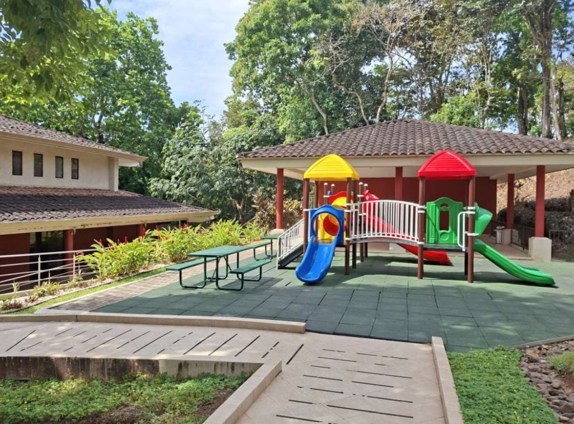 Parque infantil de Embassy Club